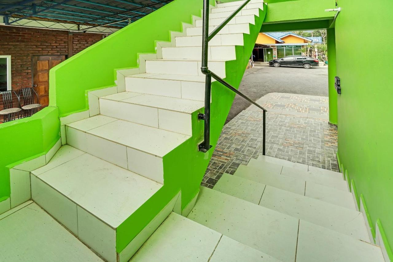 Oyo 90462 Padang Besar Green Inn Exterior foto
